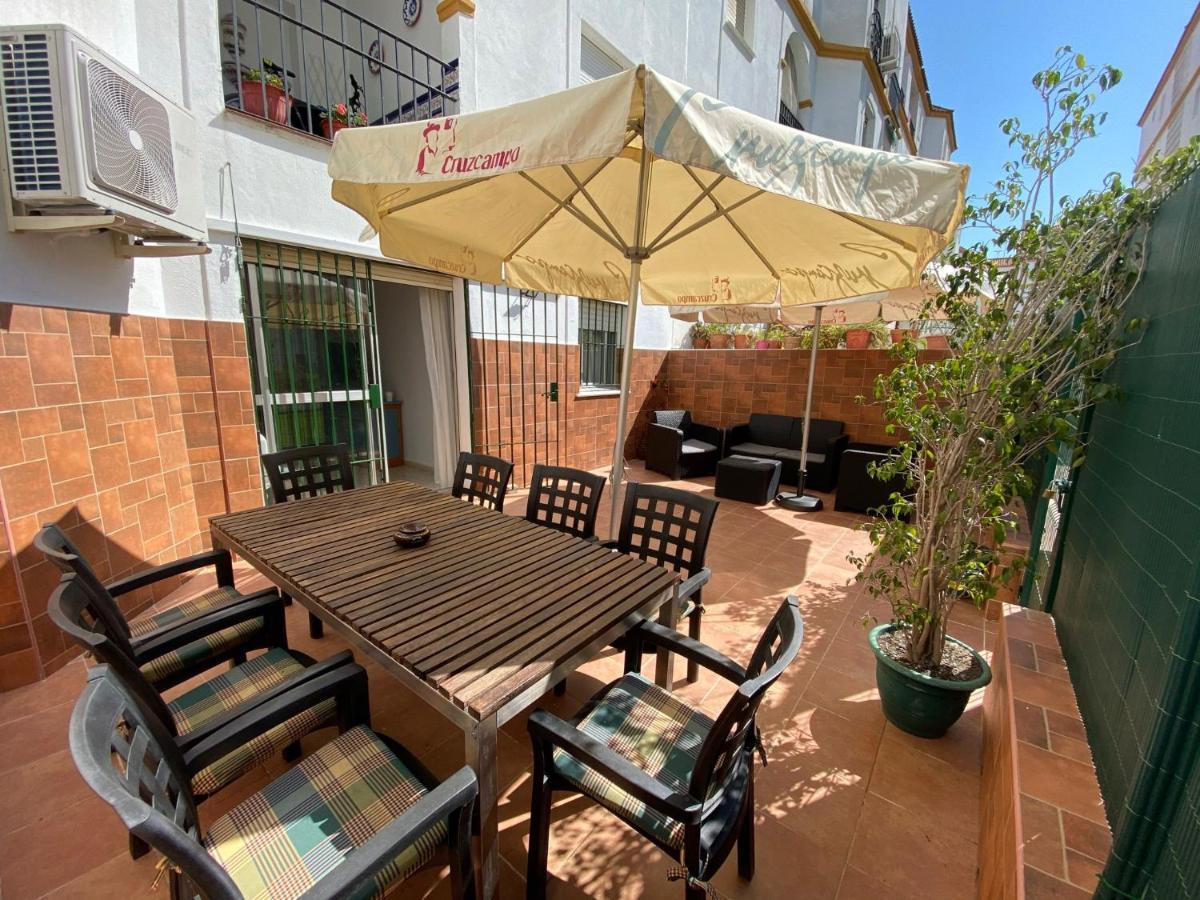 Apartamento En El Centro De エステポナ エクステリア 写真